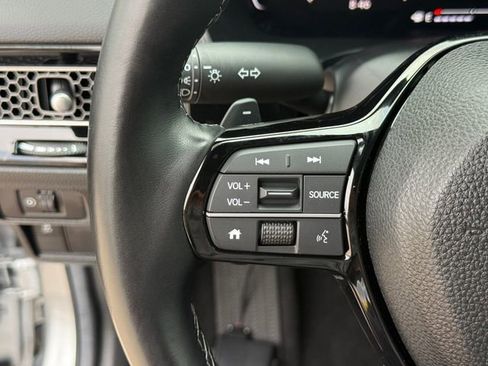 Used 2025 Honda Civic Sport image 17