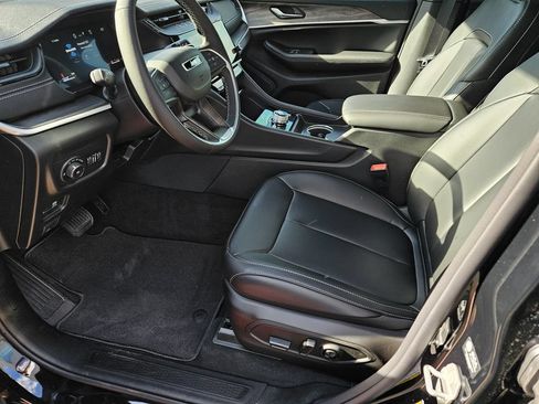 New 2026 Jeep Grand Cherokee Limited AWD/4WD image 14