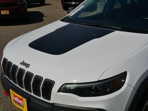 Used 2020 Jeep Cherokee Trailhawk w/ Cold Weather Group AWD/4WD image 36