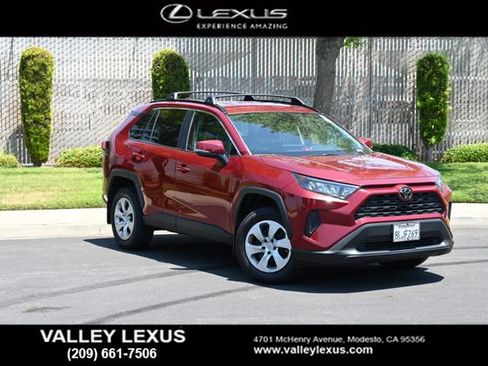 Used 2019 Toyota RAV4 LE w/ Carpet Mat Package FWD image 1