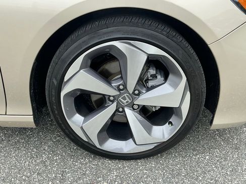 Certified 2019 Honda Accord Touring image 12