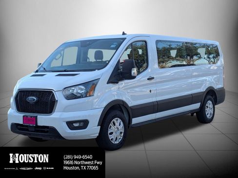 Used 2023 Ford Transit 350 XLT image 8