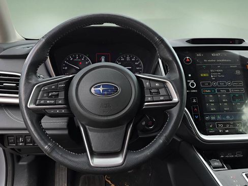 Used 2023 Subaru Outback Limited image 13