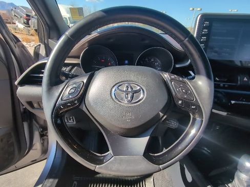 Used 2019 Toyota C-HR Limited image 13