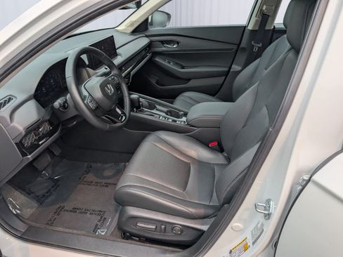 Used 2025 Honda Accord EX-L image 14