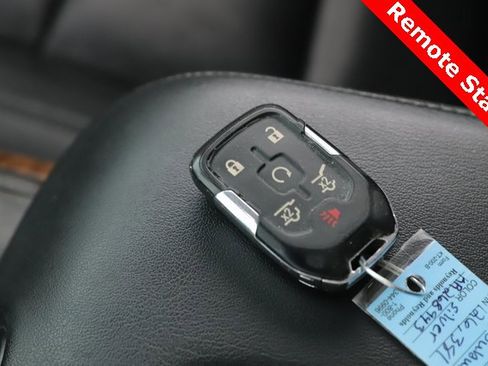 Used 2019 Chevrolet Suburban Premier image 3