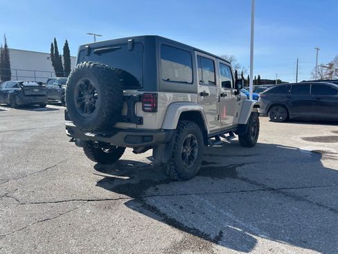 Certified 2016 Jeep Wrangler Unlimited Sahara image 16