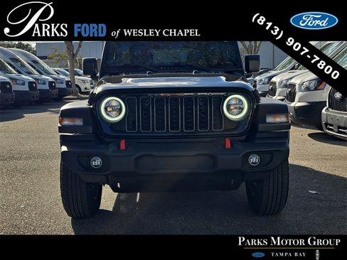 Used 2024 Jeep Wrangler Sport S image 3