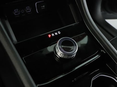 Used 2023 Jeep Grand Cherokee L Laredo image 16