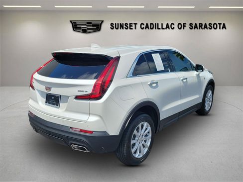 Certified 2023 Cadillac XT4 Luxury FWD image 4