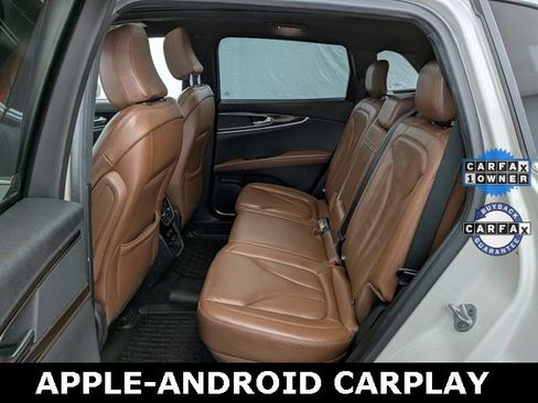 Used 2022 Lincoln Nautilus Reserve w/ Class II Trailer Tow Package image 18