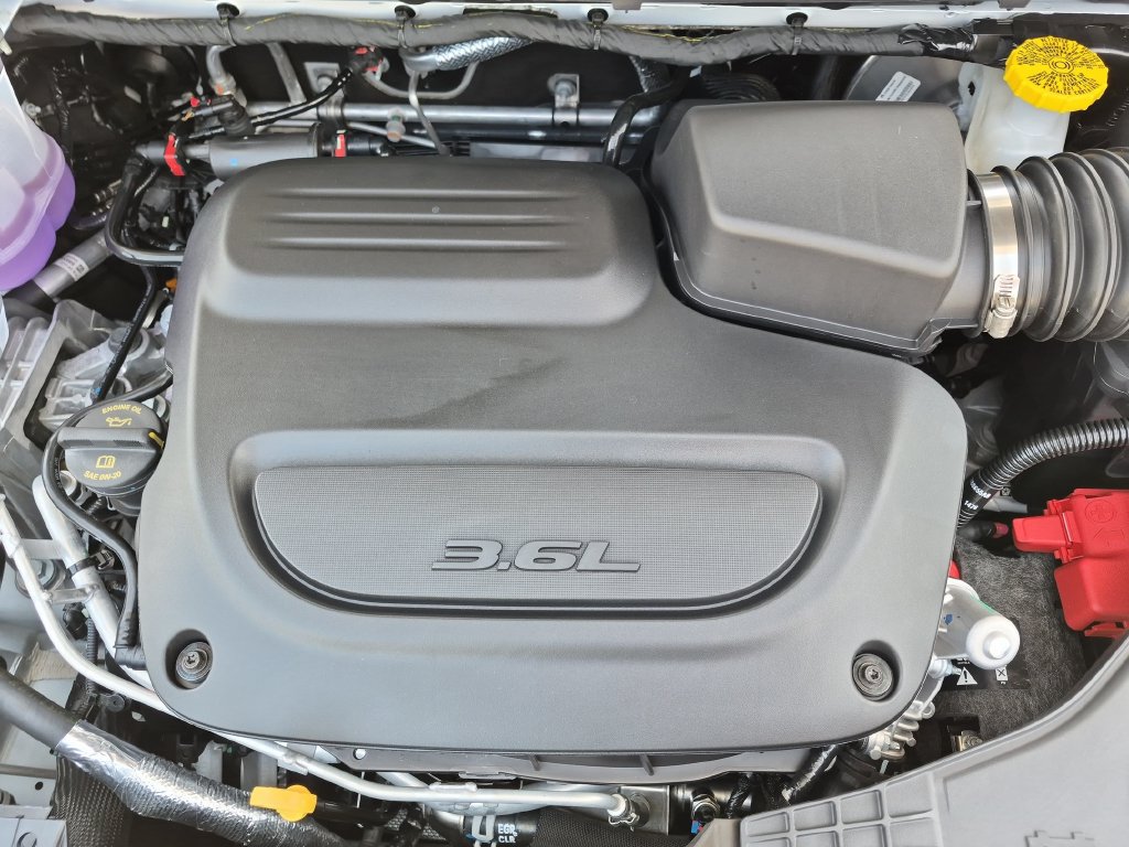 New 2027 Chrysler Pacifica Select w/ Family Tech Group FWD image 24
