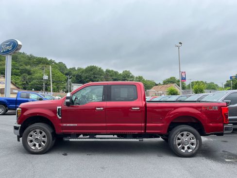 Used 2018 Ford F250 Lariat w/ Lariat Ultimate Package AWD/4WD image 7