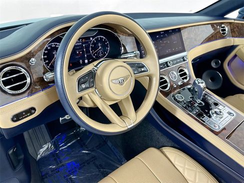 Used 2022 Bentley Continental GT image 13