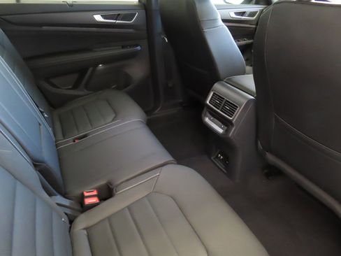 New 2026 Volkswagen Atlas Cross Sport SEL R-Line AWD/4WD image 25