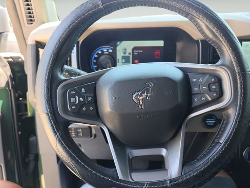 Used 2022 Ford Bronco Wildtrak AWD/4WD image 12