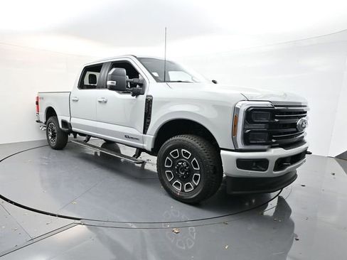 Used 2026 Ford F250 Platinum AWD/4WD image 1
