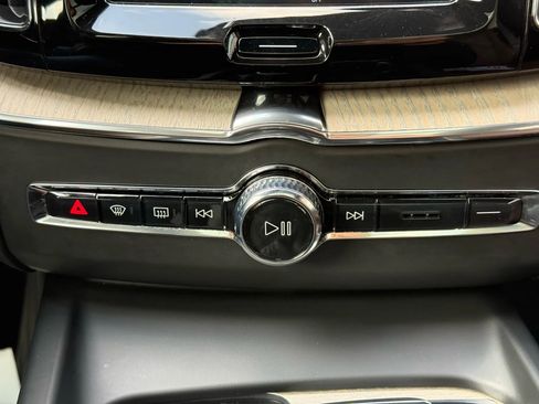 Used 2020 Volvo XC60 T5 Inscription image 23