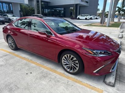 Used 2025 Lexus ES 350 Ultra Luxury w/ Accessory Package (Z1)