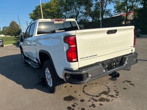 Used 2026 Chevrolet Silverado 2500 LTZ w/ LTZ Convenience Package AWD/4WD image 11