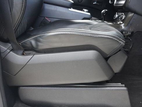Used 2018 Mercedes-Benz G 550 Squared image 32