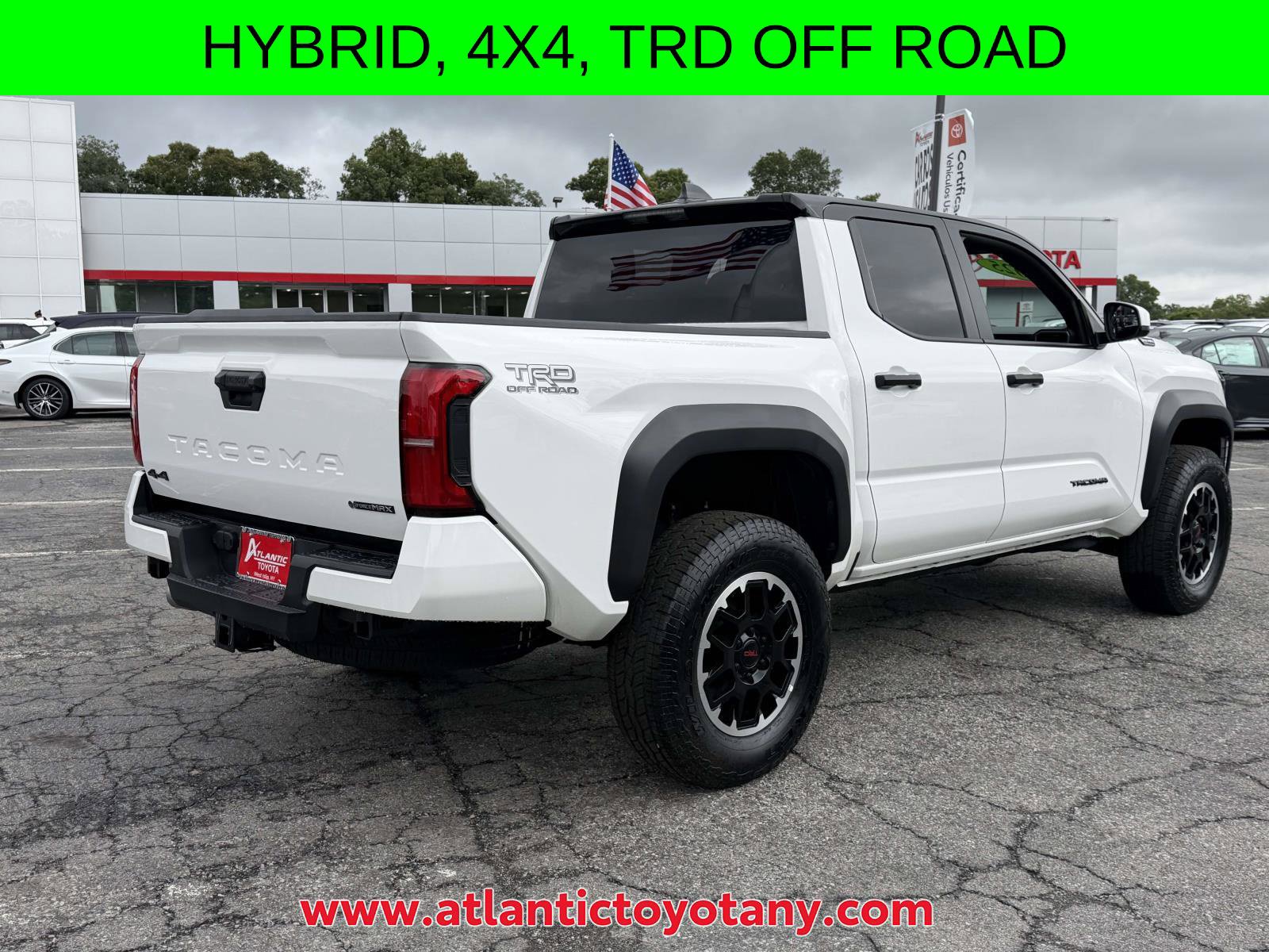 Used 2025 Toyota Tacoma TRD Off-Road AWD/4WD image 8