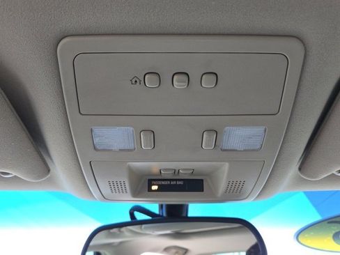 Used 2006 Cadillac STS V8 w/ Preferred Equipment Group image 23