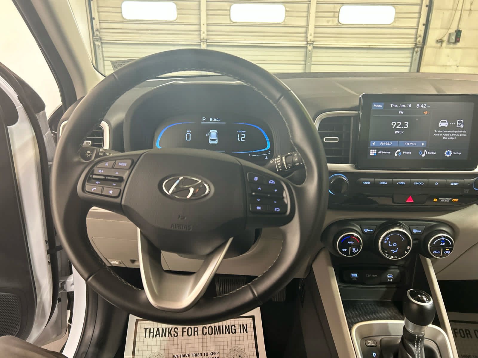 Used 2025 Hyundai Venue SEL FWD image 8