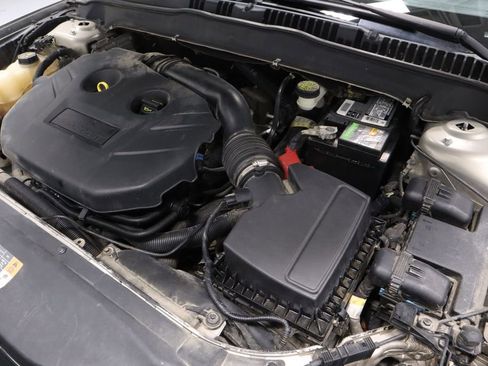 Used 2016 Ford Fusion Titanium image 16