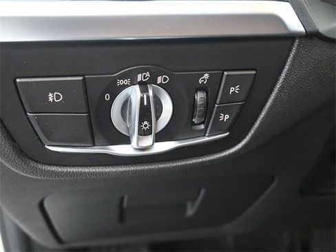 Used 2019 BMW X3 sDrive30i w/ Executive Package image 20