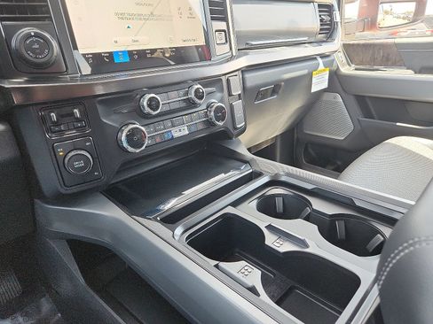 New 2026 Ford F250 Lariat w/ Black Appearance Package AWD/4WD image 20