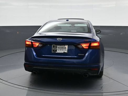 Certified 2024 Nissan Altima 2.0 SR FWD image 8