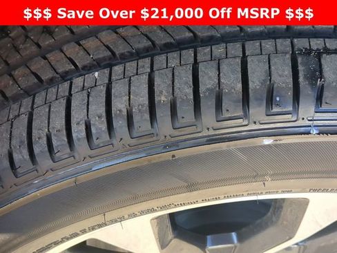 New 2024 Jeep Grand Cherokee Overland w/ Advanced Protech Group III AWD/4WD image 15