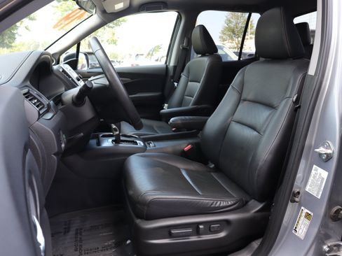 Used 2019 Honda Ridgeline RTL image 9