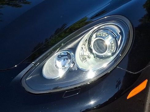 Used 2016 Porsche Panamera Edition RWD image 9