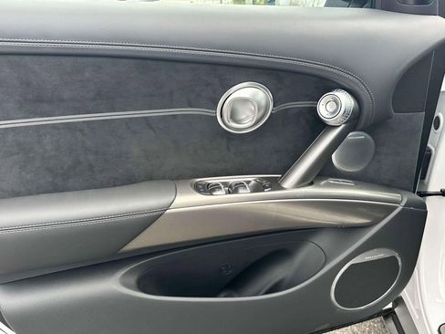 New 2024 Genesis GV60 Performance image 19