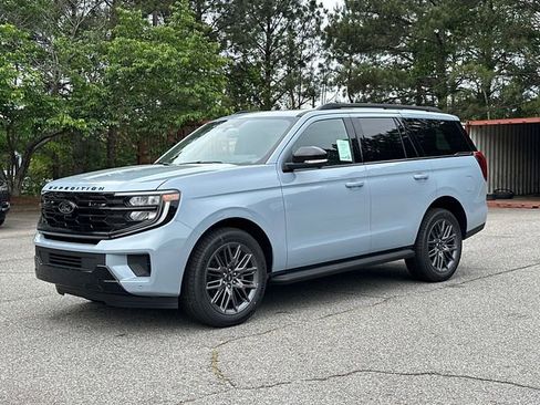 New 2026 Ford Expedition Platinum AWD/4WD image 3