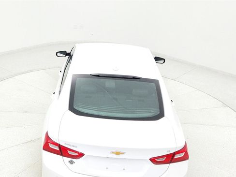 Used 2024 Chevrolet Malibu LT image 34