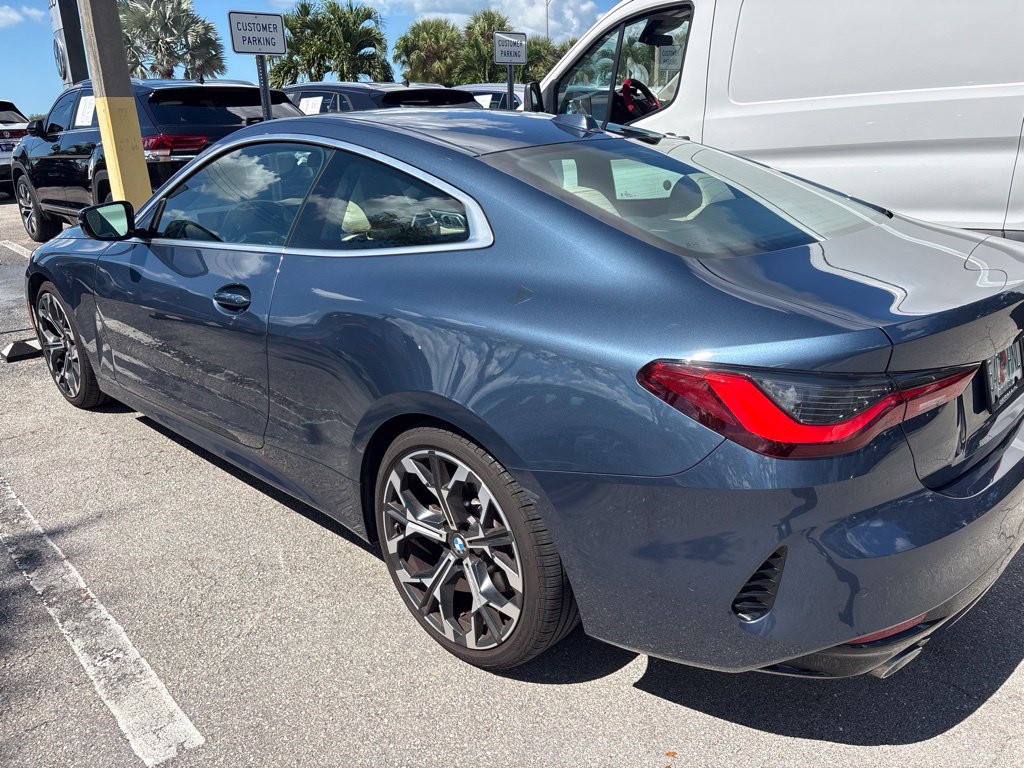 Used 2026 BMW 430i Coupe w/ Parking Assistance Package RWD image 3