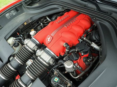 Used 2012 Ferrari California RWD image 28