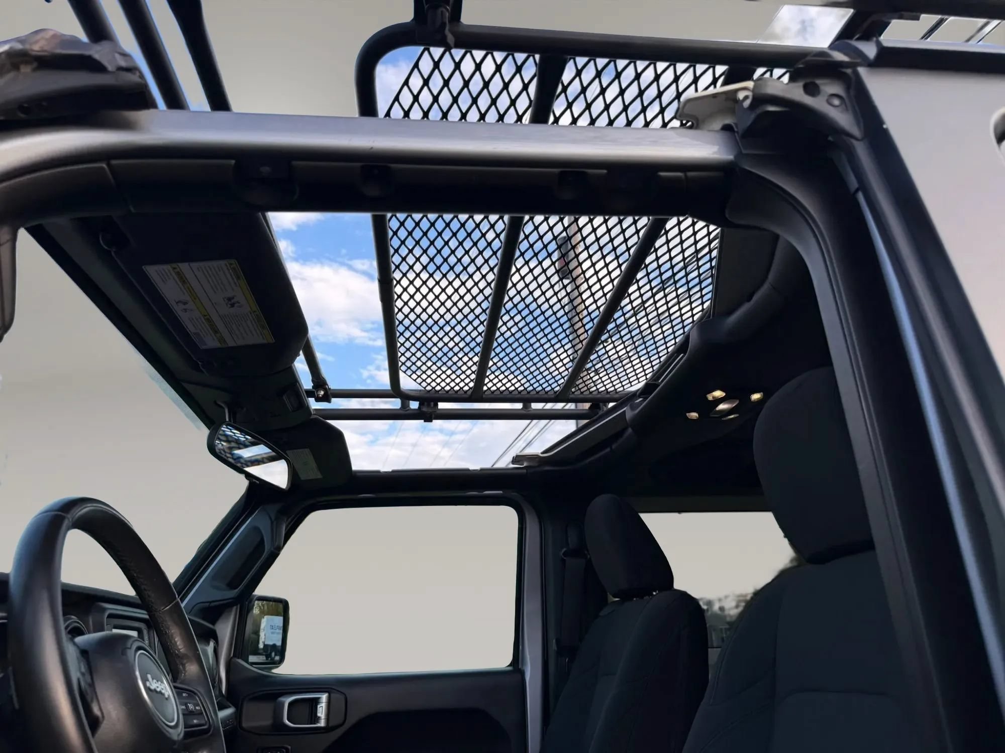 Used 2019 Jeep Wrangler Sport AWD/4WD image 4
