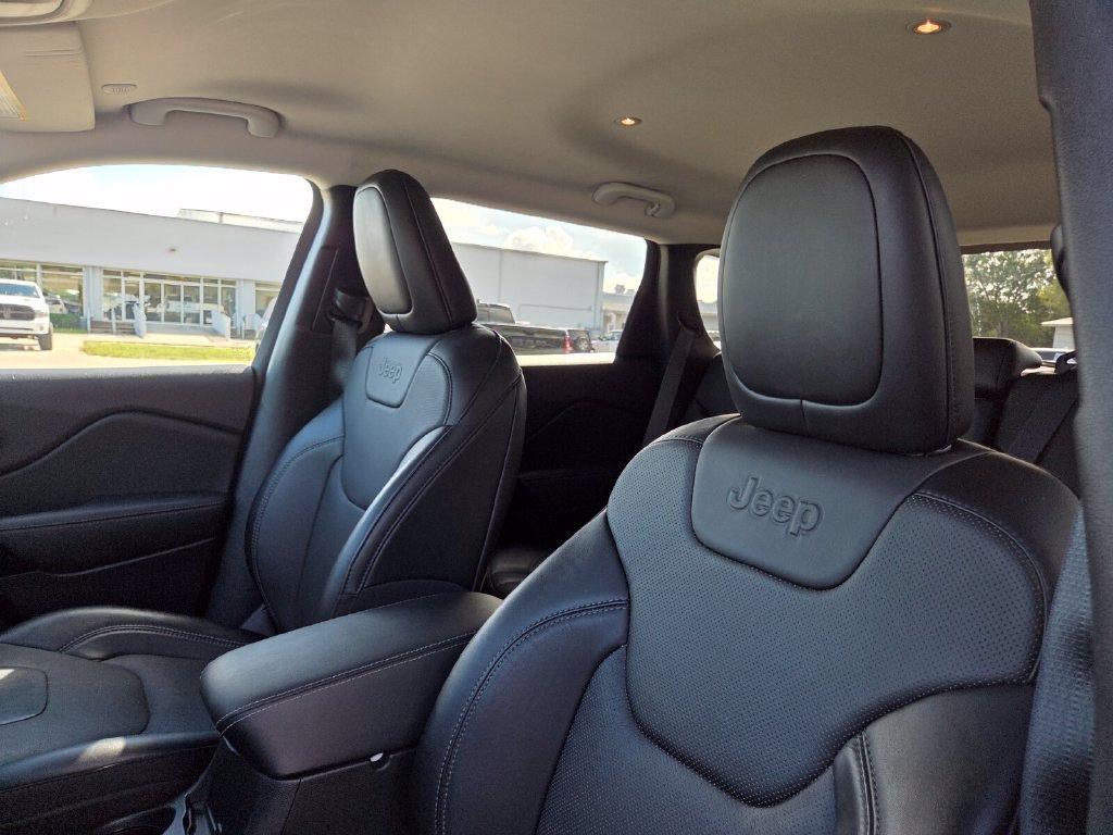 Used 2023 Jeep Cherokee Altitude Lux AWD/4WD image 27