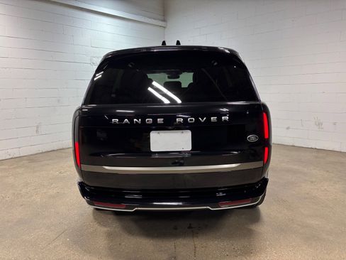 Used 2023 Land Rover Range Rover SE AWD/4WD image 8