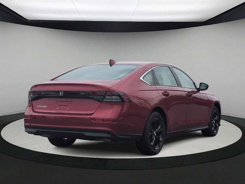 Used 2024 Honda Accord LX image 8