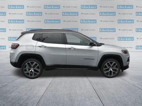 Used 2024 Jeep Compass Limited w/ Elite Group AWD/4WD image 4