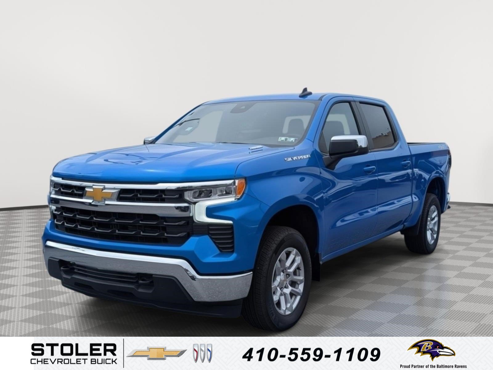 Used 2025 Chevrolet Silverado 1500 LT AWD/4WD image 1