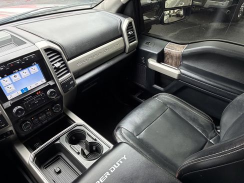 Used 2018 Ford F350 Lariat w/ Lariat Ultimate Package AWD/4WD image 19