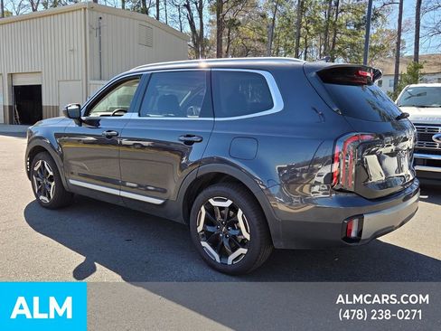 Used 2025 Kia Telluride EX image 8