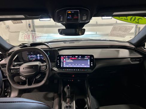 Used 2025 Dodge Charger R/T w/ Quick Order Package 25M R/T image 27