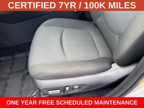 Used 2024 Toyota RAV4 XLE AWD/4WD image 15